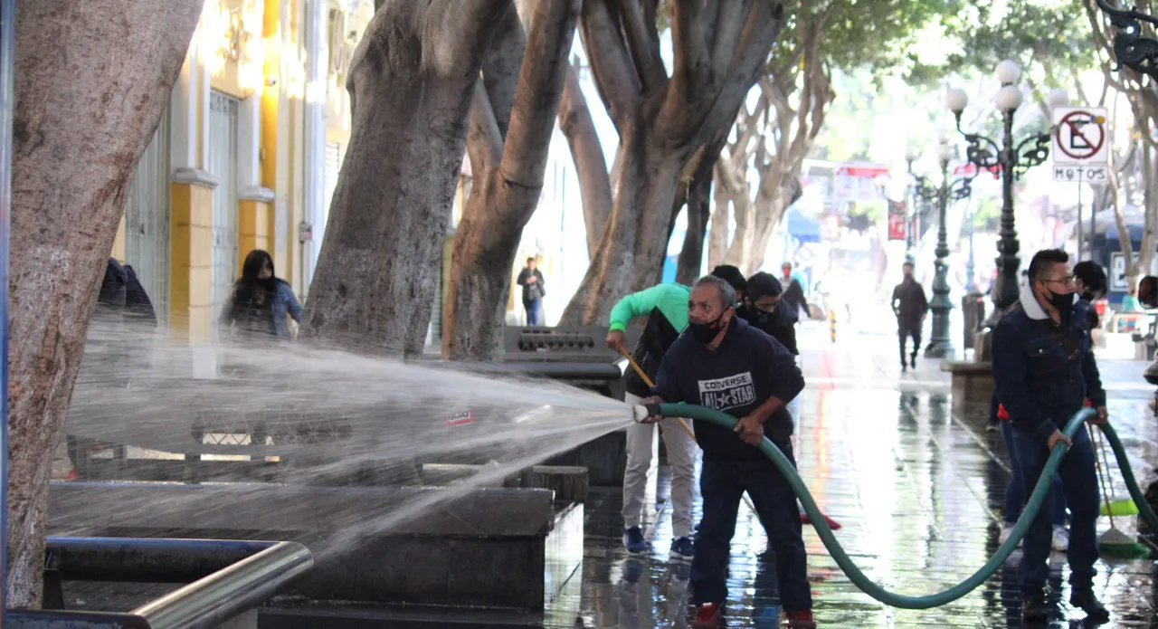 Ayuntamiento de Puebla pedirá a las empresas donar sus aguas tratadas para regar parques y jardineras