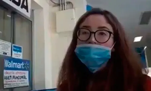 Lady 3 pesos: el indignante momento en que una mujer insultó al personal de Walmart