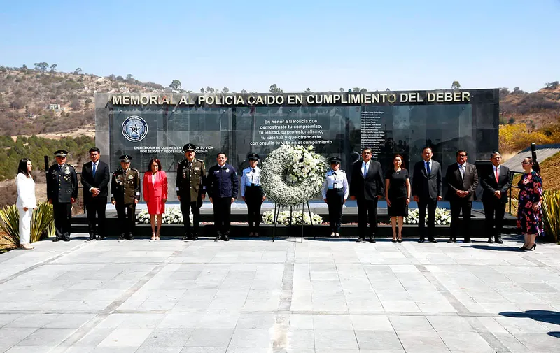 cespedes-peregrina-homenaje-policias-caidos