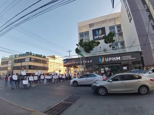 Con protesta, alumnos de la UPHM piden justicia por compañero asesinado en 2019