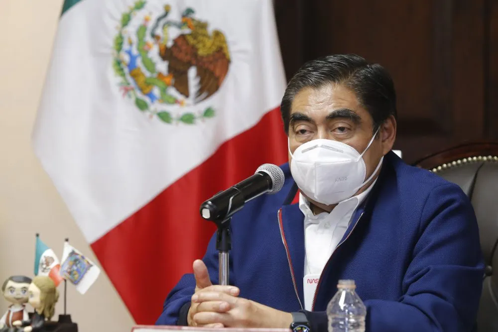 En Puebla está garantizada la aplicación de la vacuna, no habrá abusos: MBH