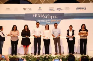 Susana Angulo de Banck inaugura Feria del Empleo para la Mujer
