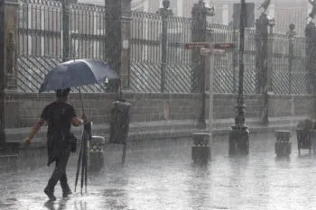 Fuerte granizada en Puebla provocó inundaciones en diversos puntos de la capital