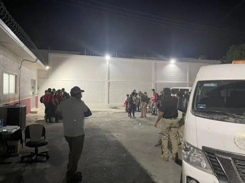 Rescatan a 40 migrantes de casa de seguridad en Reynosa, Tamaulipas