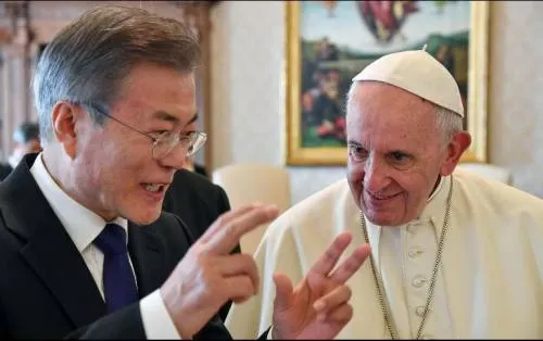 El Papa, dispuesto a visitar Corea del Norte si le invitan oficialmente