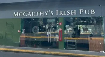 Saquean McCarthy’s en Plaza Vía Amalucan