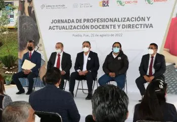 Fortalece SEP estrategias de capacitación para docentes en escuelas tecnológicas