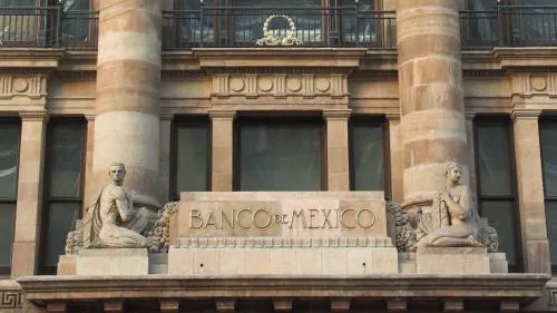 Analistas bajan pronóstico de crecimiento del PIB para 2018 y 2019