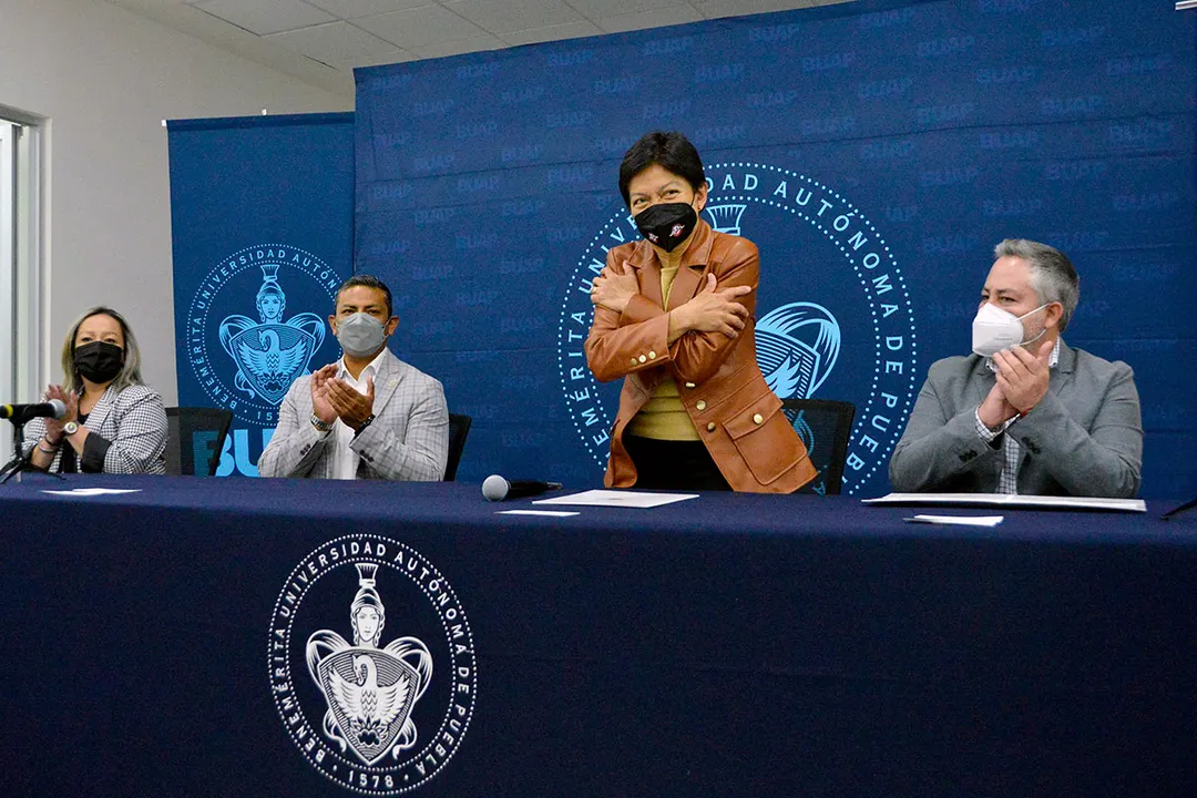 Buap Aguanta No Te Vayas Becas