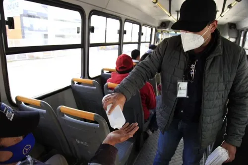 Supervisa SMT que unidades del transporte público cumplan con sanitización