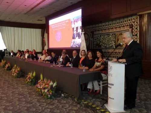 En el Issste continuaremos trabajando para servir a Puebla