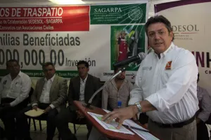 Sedesol y Sagarpa entregan huertos de traspatio a 25 municipios