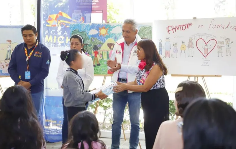 smdif-pue-concurso-dibujo-la-familia-es-amor