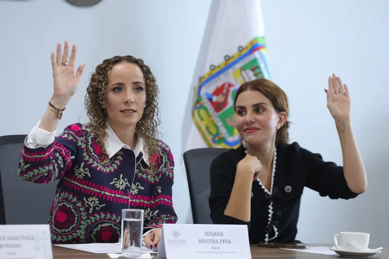 susana-riestra-nayeli-salvatori