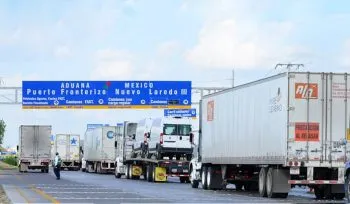 Casa Blanca condena inspecciones minuciosas en frontera de Texas
