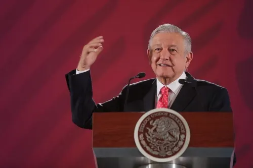 Niega AMLO confrontación con empresarios por cancelación de rondas petroleras