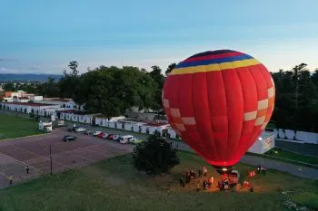 Empresario presume influencia del gobierno estatal para que le autoricen festival del globo en Atlixco