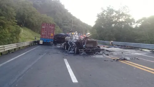Tremendo choque en Huahuchinango