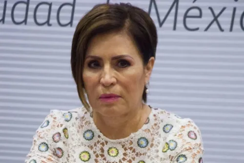 Otorgan a Rosario Robles suspensión contra captura; pagará garantía de 100 mil pesos