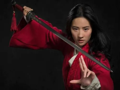 Critican en China tráiler de Mulan por errores históricos y geográfico