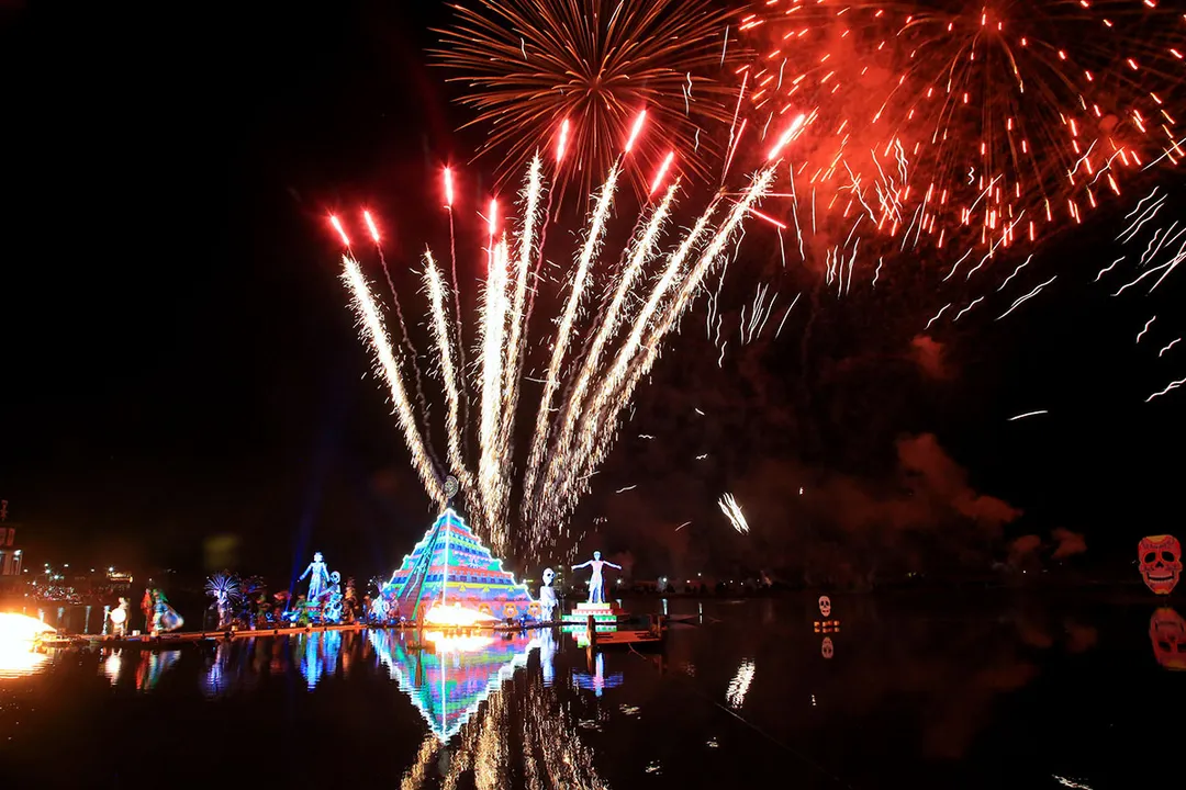 Festival De La Luz Y La Vida