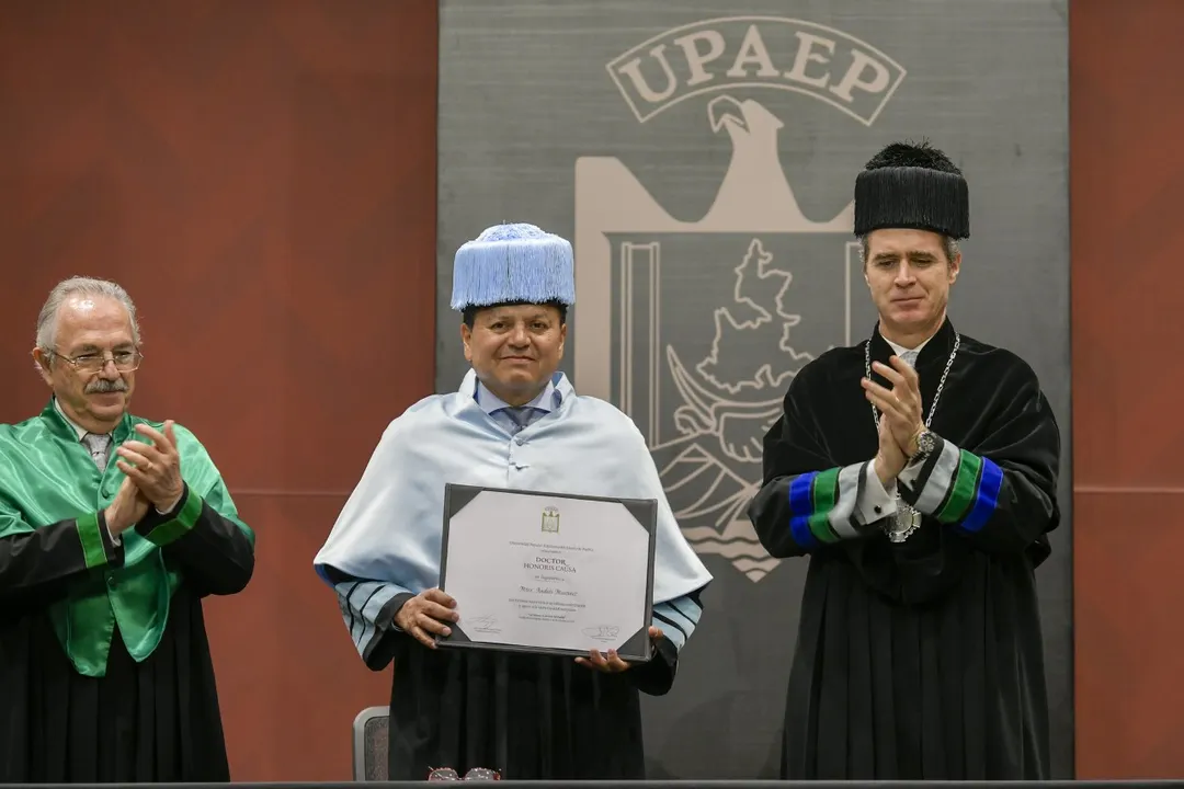 Doctorado Honoris Causa a Andrés Martínez