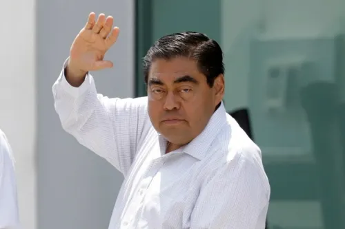 Cuando la adulación se vuelve un riesgo para gobernar