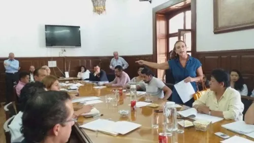 Condenan regidores señalamientos de Francisco Castillo contra Díaz de Rivera