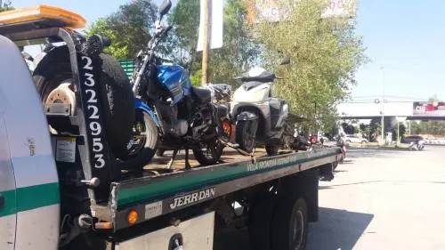 En operativo de revisión vehicular SSP remite 10 motocicletas