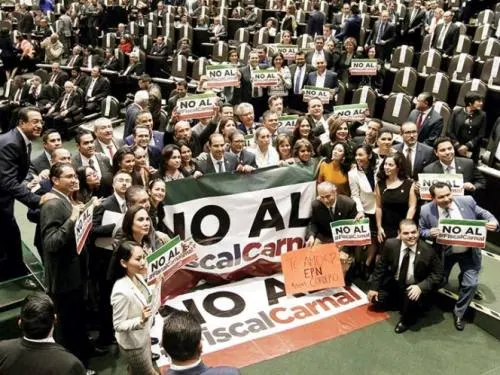 Pataleo de Anaya traba al Congreso; escala pleito doméstico del PAN