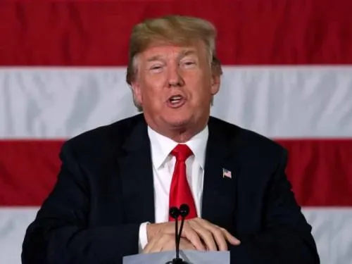 Propone Trump negociar acuerdo comercial independiente con México