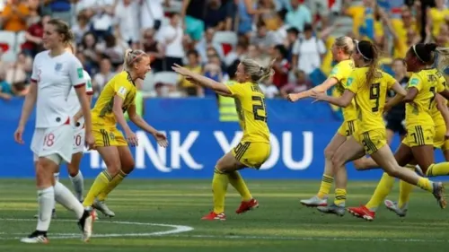 Suecia, al podio del Mundial Femenil tras vencer a Inglaterra