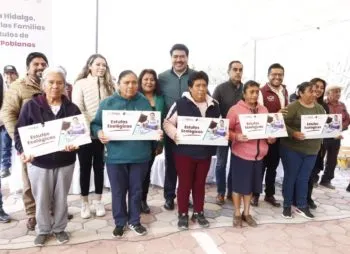 Con obras y programas sociales, gobierno estatal incentiva bienestar de familias poblanas