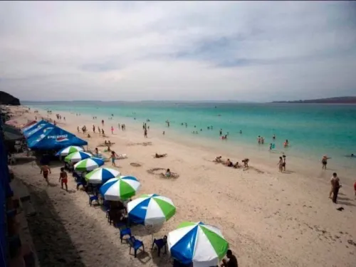 Largas filas y molestia, así fue la reapertura de playas en La Paz