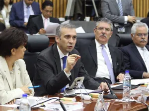 INE hace a un lado punto para retirar registro al PVEM