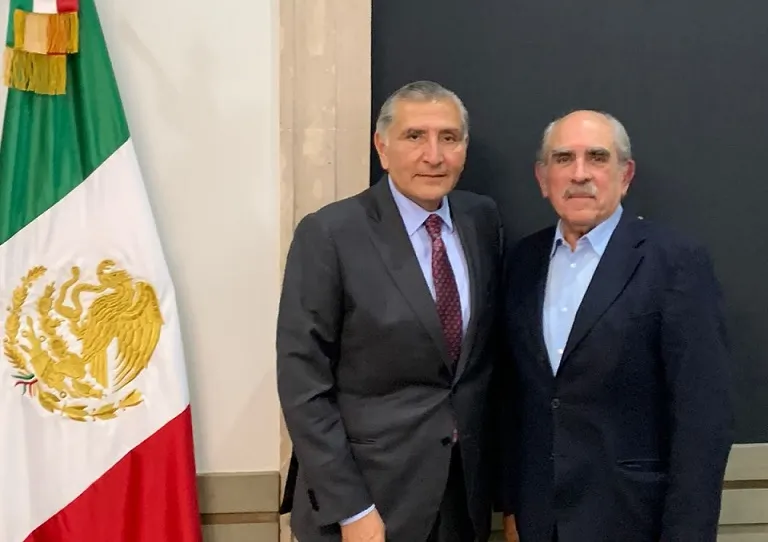 Boda Fifí cuesta el cargo a Santiago Nieto y lo releva Pablo Gómez