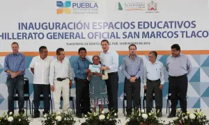 Moreno Valle entrega e inicia acciones en Sierra Negra por casi 40 mdp