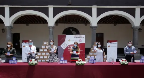 Recibe SEDIF 50 mil latas de leche para niñas y niños de casas de asistencia