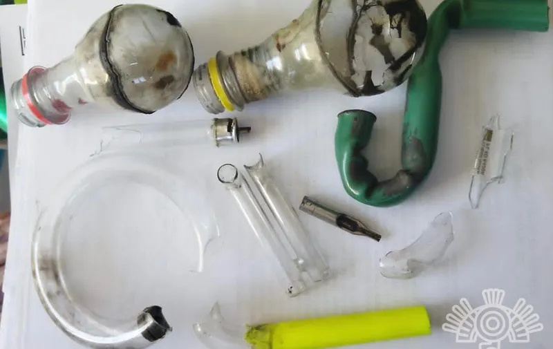 Artefactos para consumir droga