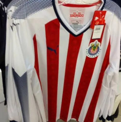 Nueva camiseta de Chivas ya está a la venta