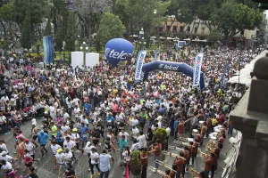Familias se suman a la Carrera Camina, Corre, Trota por la Traza de Puebla