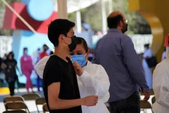 Más de medio millón de menores de 12 a 17 años están vacunados: Salud