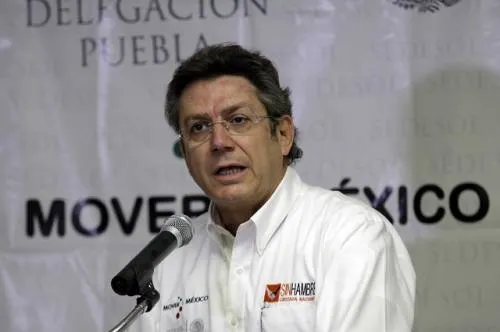 Vega Rayet dejó la Sedesol y buscará una curul federal