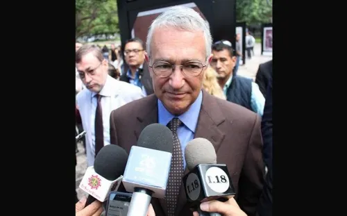 Error equiparar a un descuartizador con un evasor de impuestos: Salinas Pliego