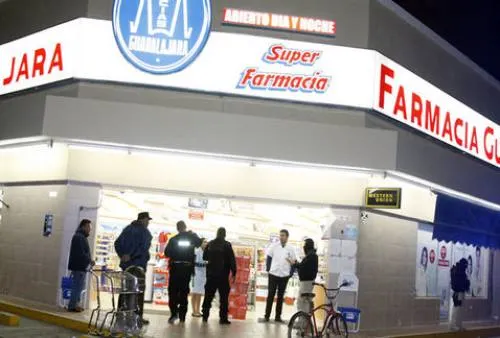 Asegura la policía estatal a sujeto que asaltó una farmacia