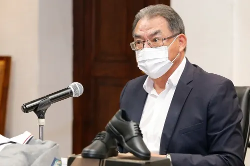Entrega SEP uniformes de calidad a alumnos de primaria y secundaria: Lozano Pérez