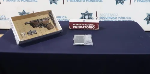 Detiene SSC de Puebla a cuatro probables asaltantes de transeúnte
