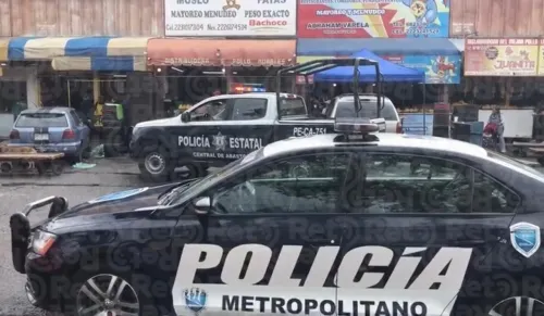 Sujetos armados asaltan pollería de la Central de Abasto