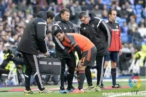 Carlos Vela, al quirófano por rotura de menisco