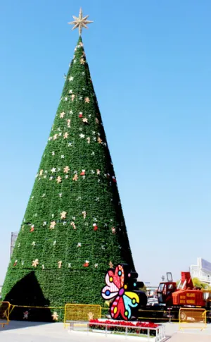 Este domingo 1 de diciembre encenderán árbol de navidad el el CCU BUAP
